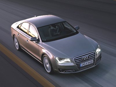 Audi A8 2011. Электронный премиум-седан